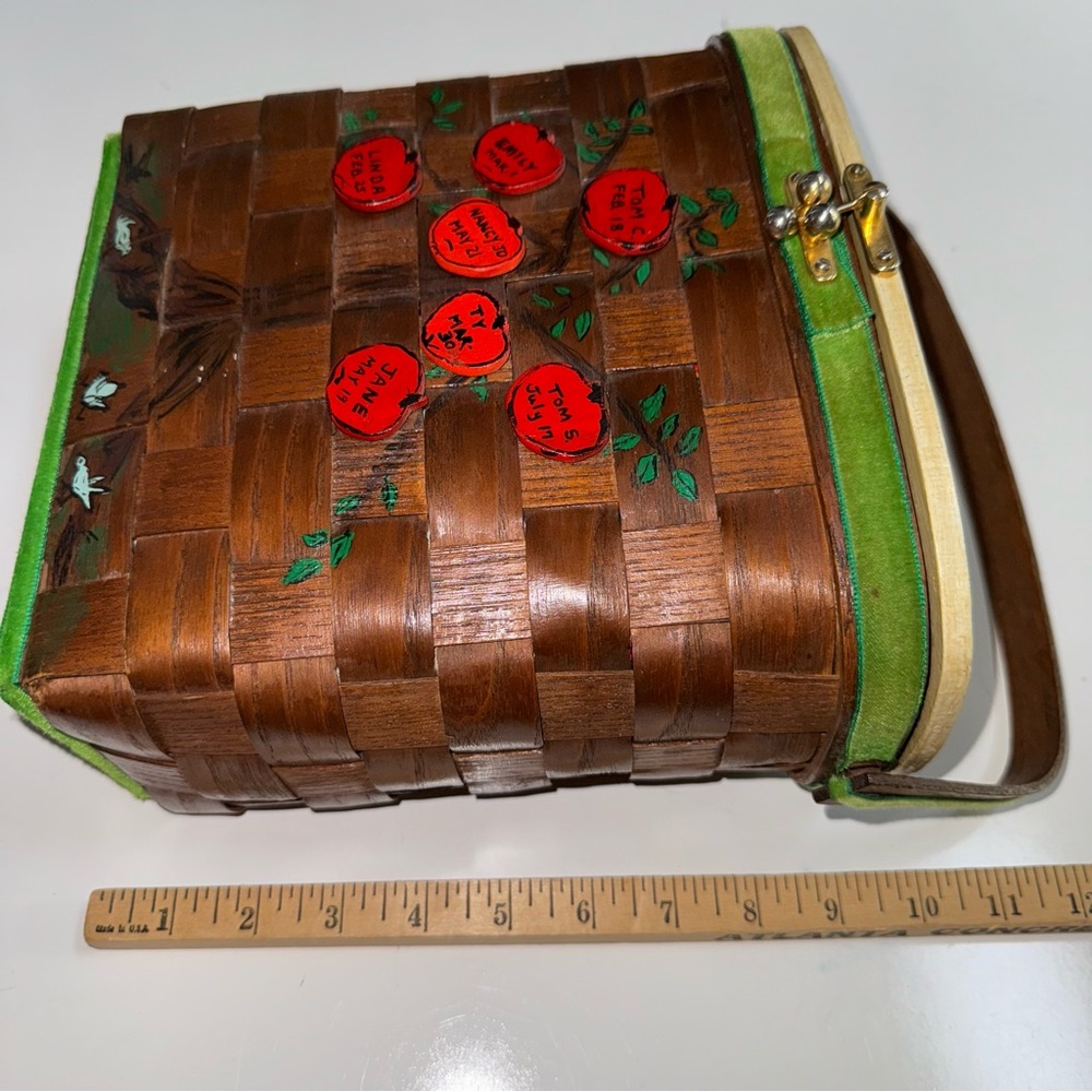 Vintage Wood Wicker Weaved Basket Purse Handed Painted Signed Apples - Picture 5 of 11
